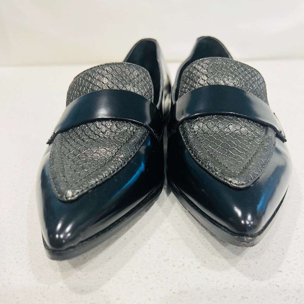 Ivanka Trump Black & Silver Zessio Pointed Loafer Flats Size 7